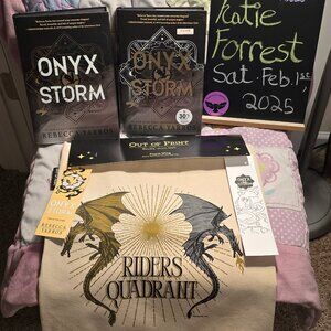 Onyx Storm Target Edition & Deluxe Edition by Rebecca Yarros + Tote and Freebie